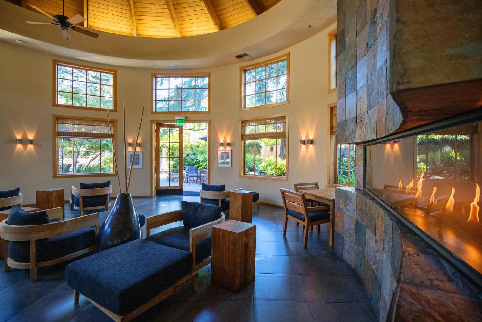 Wine & Roses Hotel Restaurant Spa Lodi Dış mekan fotoğraf
